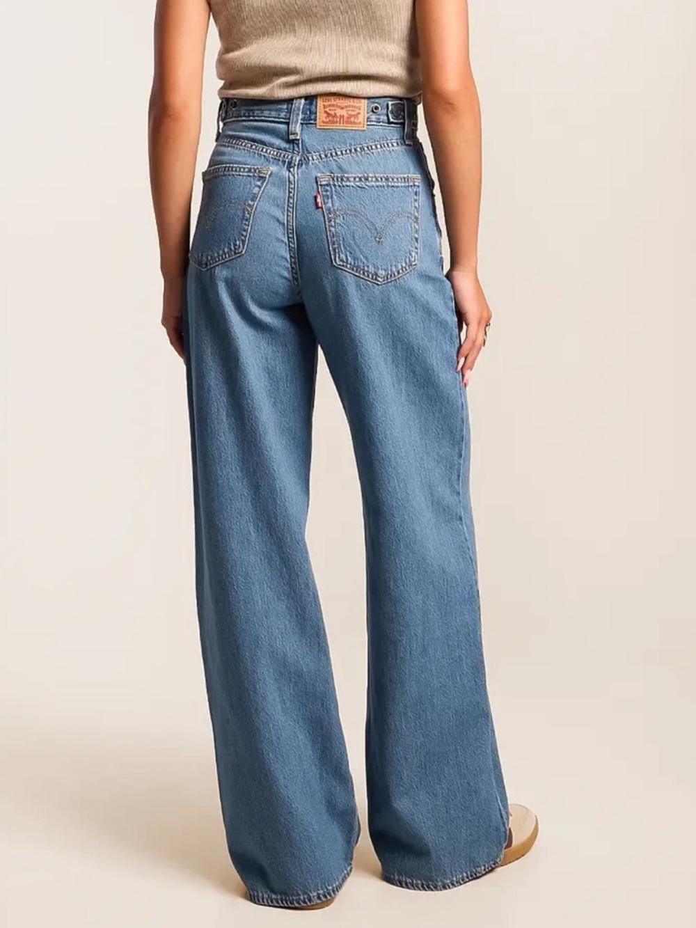NWT Levi’s Cinch Baggy Wide Leg Jeans - Picture 3 of 4